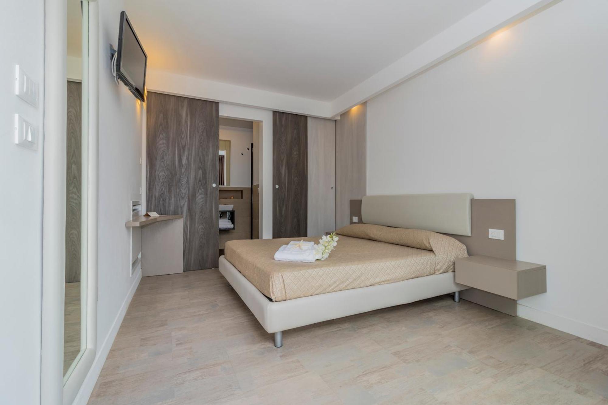 Villaggio Poseidone Beach Resort - Hotel Torre San Giovanni Exterior foto